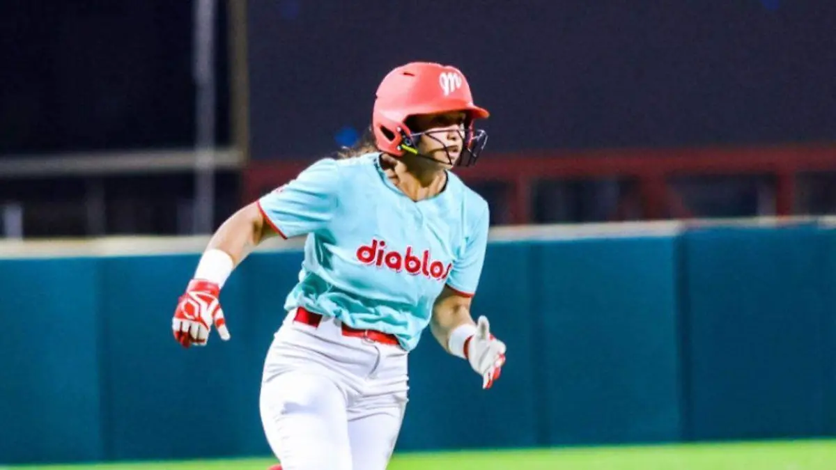 Rosi del Castillo brilló con Los Diablos Rojos del México